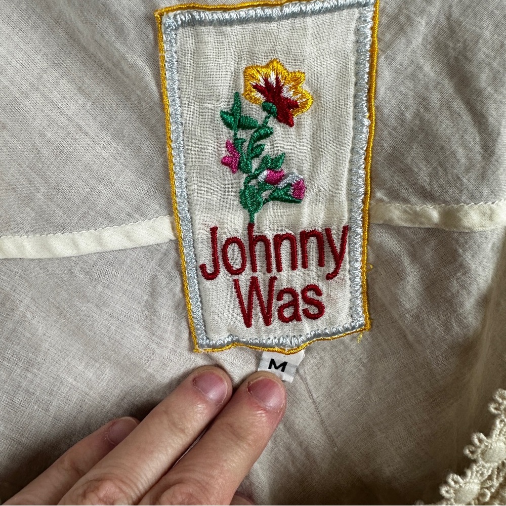 Johnny Was 100% cotton tank top with lace bib detail size medium - Picture 3 of 5